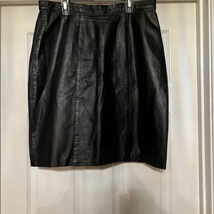 1980’s vintage Commit brand Genuine leather skirt